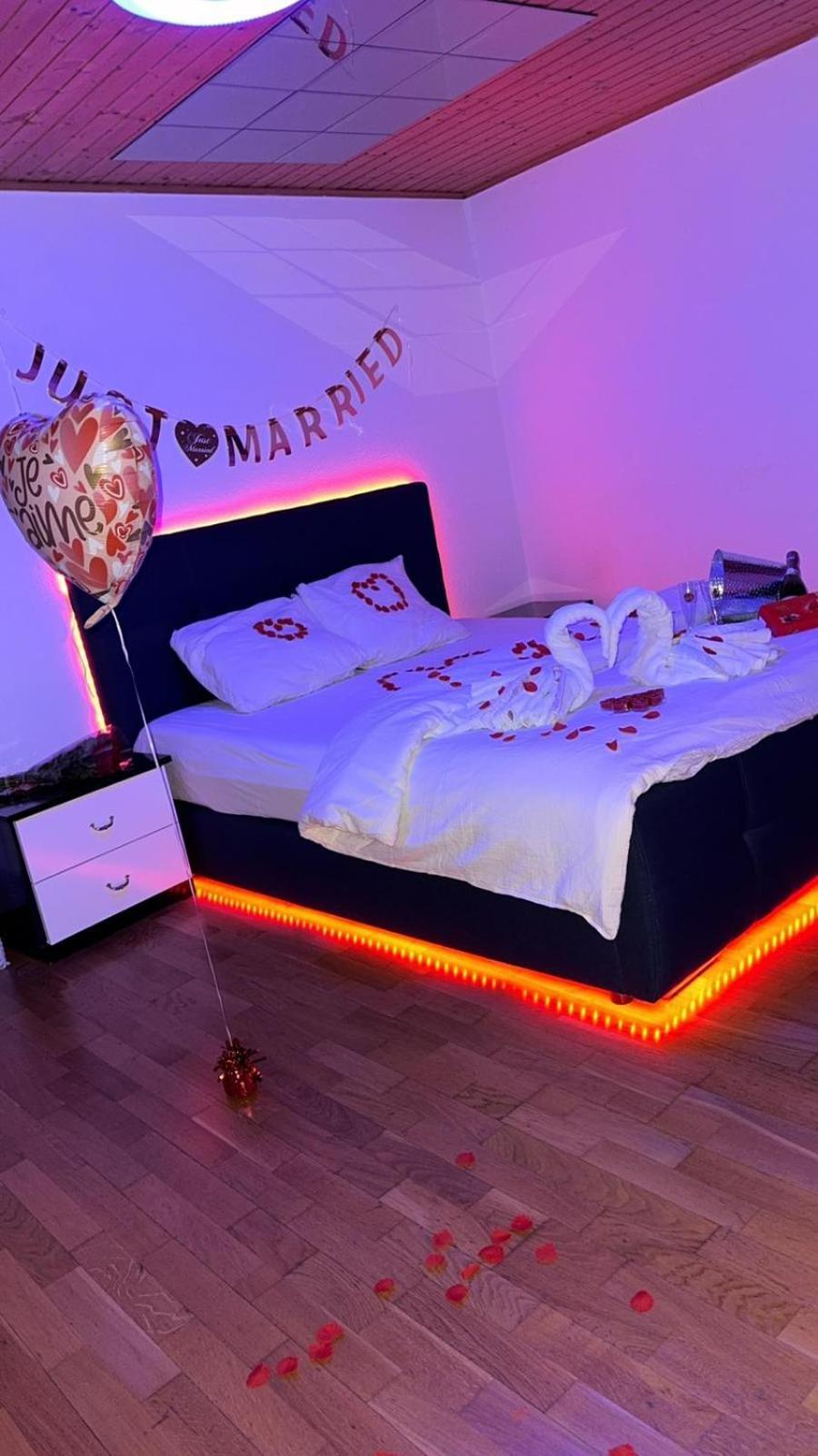 Appartement Avec Love Room Payerne Extérieur photo
